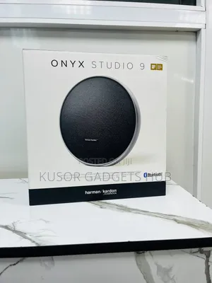 Onyx Studio 9
