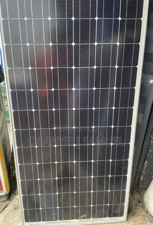 New 300 Watts Monocrystaline Solar Panel