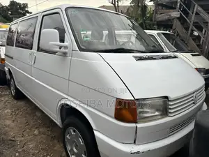 Volkswagen Transporter 2004 White