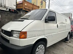 Volkswagen Transporter 2004 White