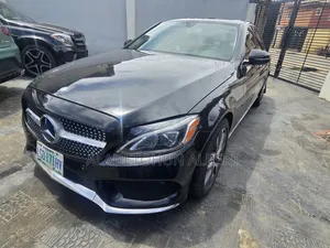 Mercedes-Benz C300 2016 Black
