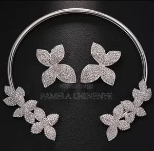 Unique Floral Set