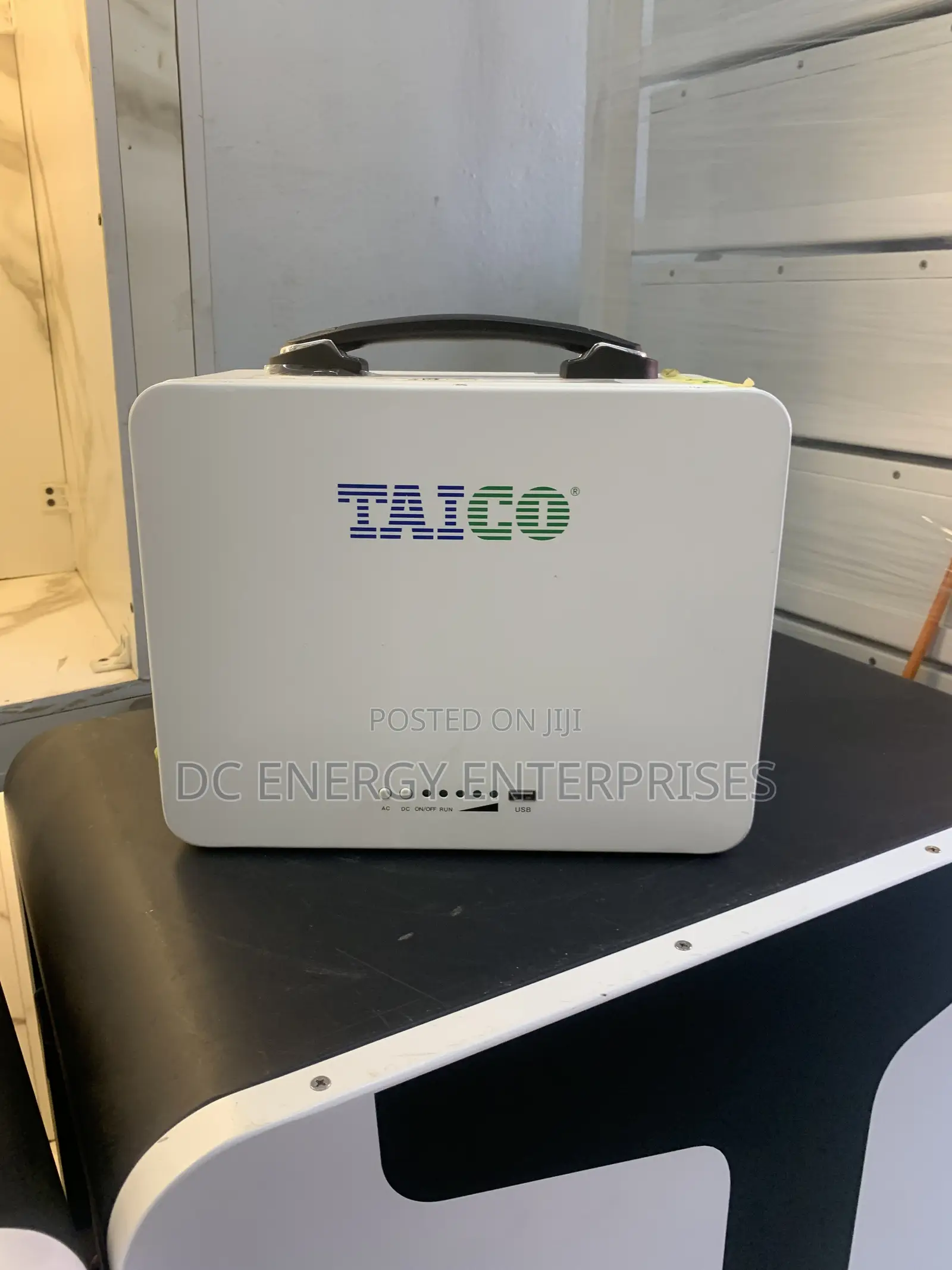 Taico 300w/1kwh Solar Generator Plus Panel