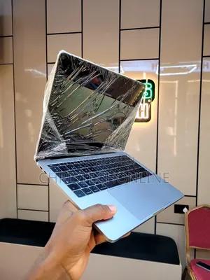 Laptop Apple MacBook Pro 2017 8GB Intel Core i7 SSD 256GB