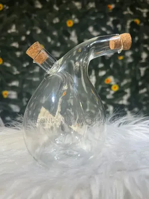 2 in 1 Glass Oil and Vinegar Cruets