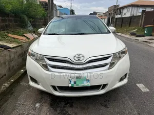 Toyota Venza XLE AWD V6 2013 White