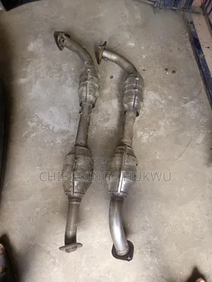 Lexus LX570 2018/2022 Complete Catalytic Converter Exhaust.