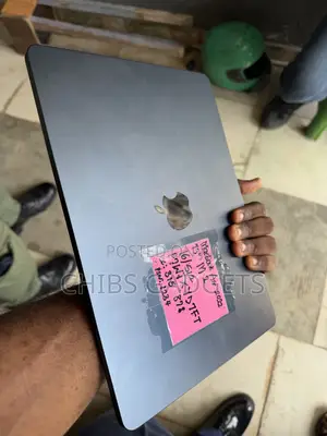 Laptop Apple MacBook Air 2022 M2 16GB SSD 512GB