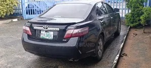 Toyota Camry SE 4dr Sedan (2.4L 4cyl 5A) 2009 Ivory