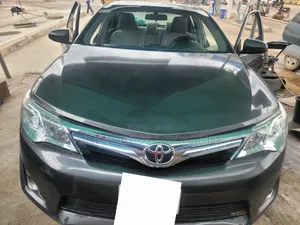 Toyota Camry 2014 Gray
