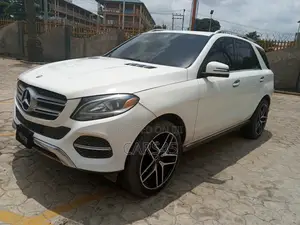 Mercedes-Benz GLE-Class 2019 White