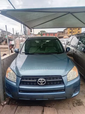 Toyota RAV4 Limited 2011 Gray