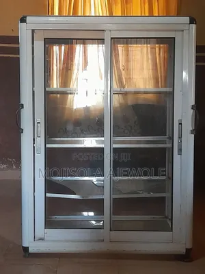 Show Glass