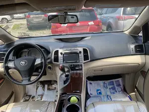 Toyota Venza AWD 2011 Blue