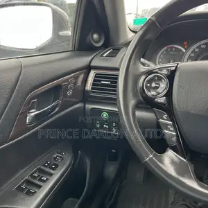 Honda Accord Touring 4dr Sedan FWD (3.5L 6cyl 6A) 2016 Gray
