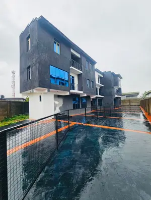 4bdrm Duplex in Ogba GRA for sale