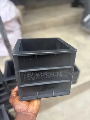150mm * 150mm Plastic Concrete Cube Mould