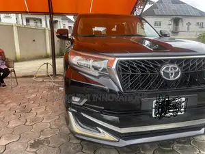 Toyota Land Cruiser Prado 2022 Black