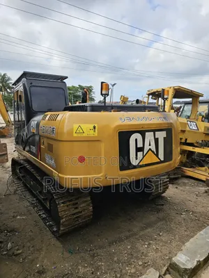 320D2L Excavator (Foreign Used) Japan Import