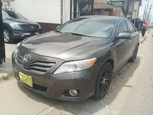 Toyota Camry 2011 Gray