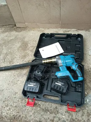 Cordless Concrete Vibrator / Poker Vibrator