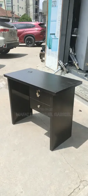 Study Table 3 Feet