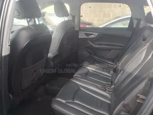 Audi Q7 2017 Black