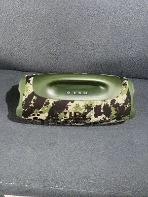 JBL Boombox 4
