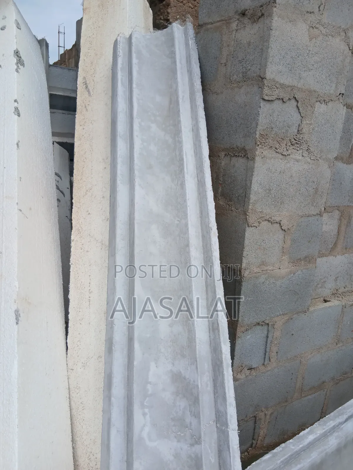 250 by 250 Polystyrene Parapet
