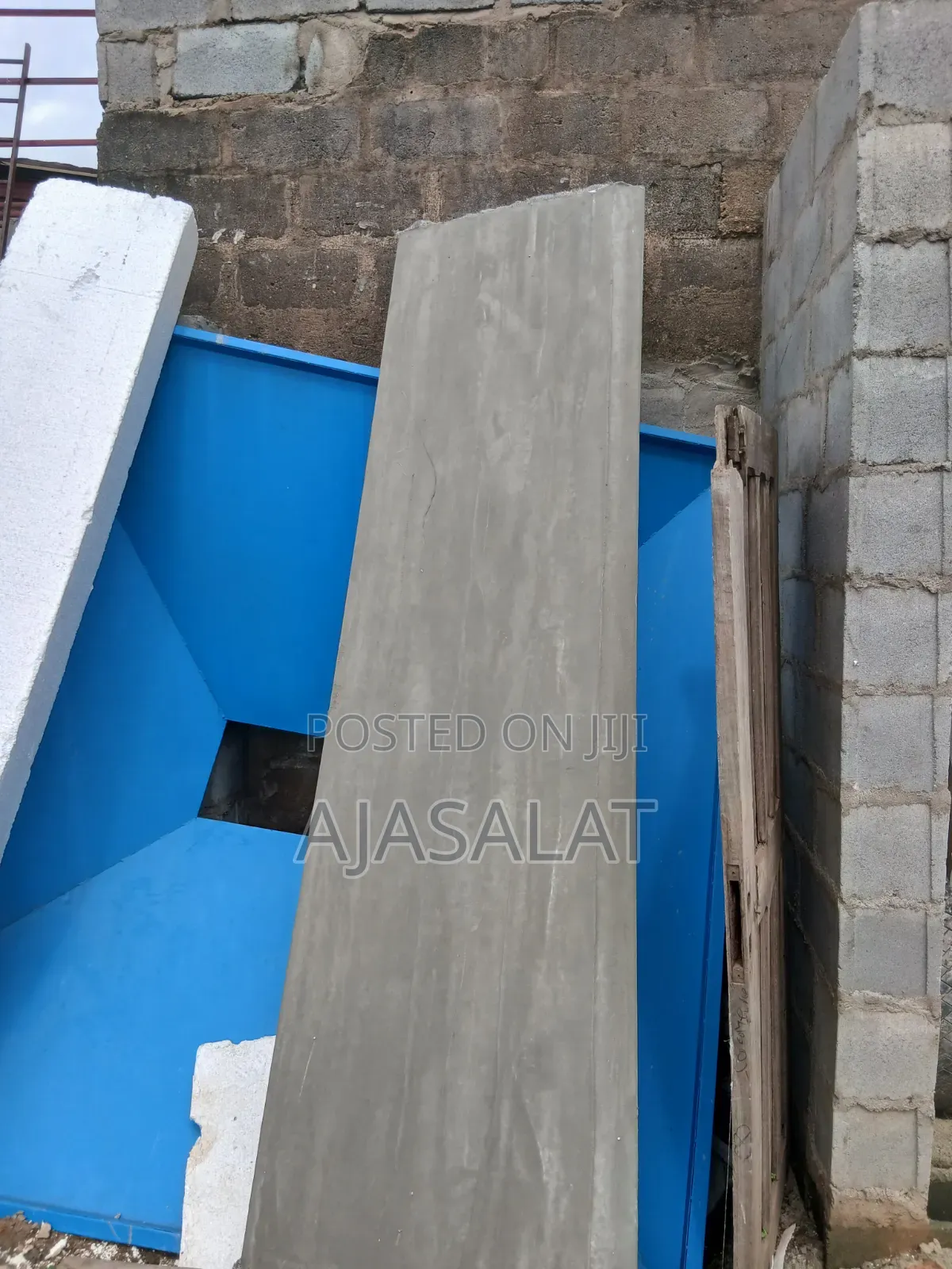 250 by 250 Polystyrene Parapet