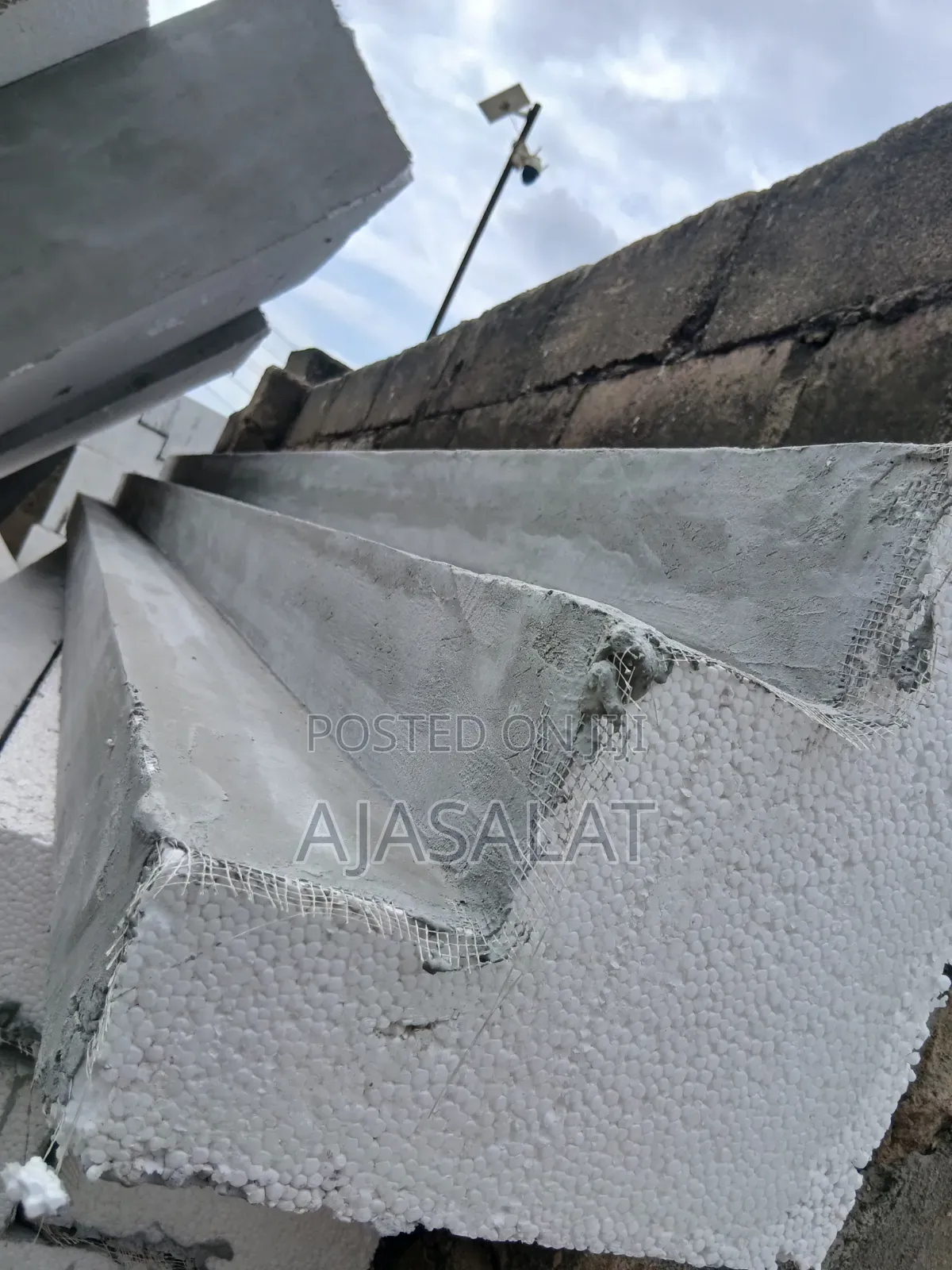 250 by 250 Polystyrene Parapet