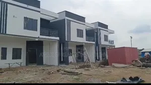 4bdrm Townhouse/Terrace in Lugbe District for sale