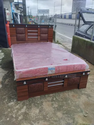 Lovely Bed Frame and Bed 4x6ft Wooden