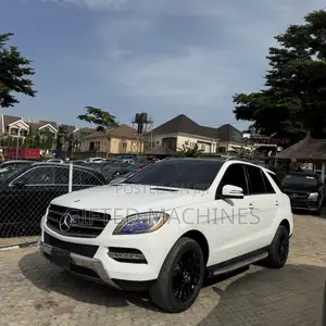 Mercedes-Benz M Class ML350 4MATIC 4dr SUV AWD (3.5L 6cyl 7A) 2014