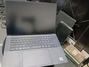 New Laptop Dell Precision 5550 16GB Intel Core Ultra 9 SSD 256GB