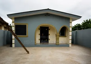 3bdrm Block of Flats in Oja Ijioko, Ado-Odo/Ota for sale