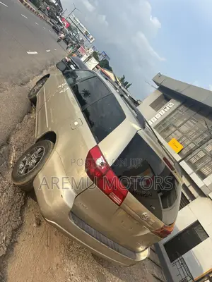 Toyota Sienna LE AWD 2005 Gold