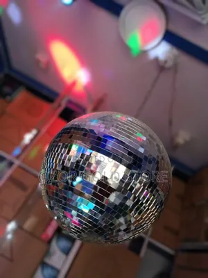 Mirror Reflector Display