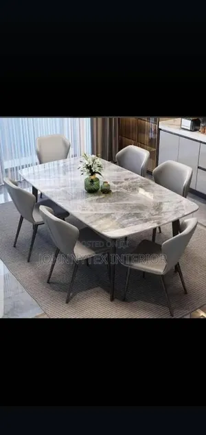 Best Quality Dining Table