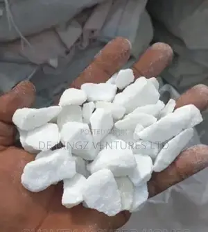 15 Kilos or Kg of White Chippings Stones for Decoration