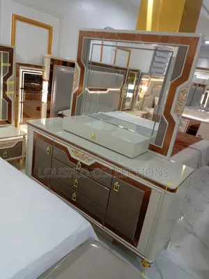 Your High Quality 6by7ft Bed With Dressing Mirror Set With Light