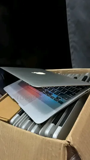 Laptop Apple MacBook Air 2017 8GB Intel Core i5 SSD 128GB