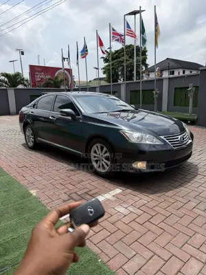 Lexus ES 350 2012 Gray