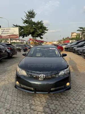 Toyota Camry SE 4dr Sedan w/Prod. End 11/13 (2.5L 4cyl 6A) 2014 Black