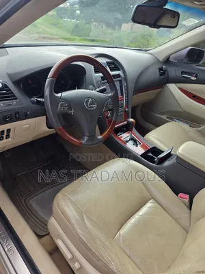 Lexus ES 350 2011 Gold