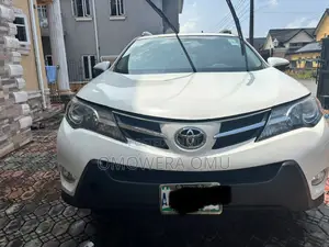 Toyota RAV4 2014 White