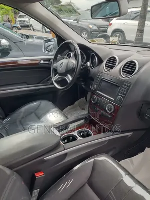 Mercedes-Benz M Class 2011 Gray