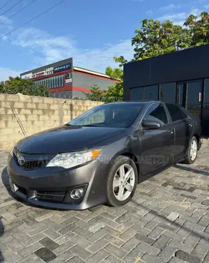 Toyota Camry SE Limited Edition 4dr Sedan (2.5L 4cyl 6A) 2012 Gray