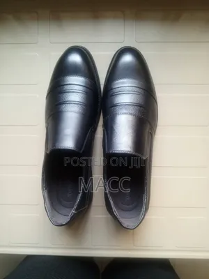 Black Corporate Captoe Shoe