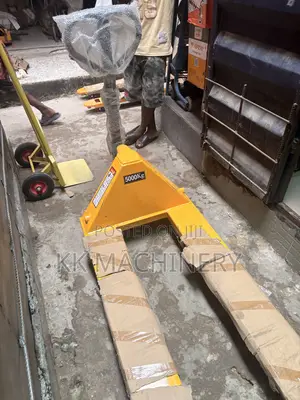 The Selected Item Is a 5000kg (5-Ton) Manual Hand Pallet Truck